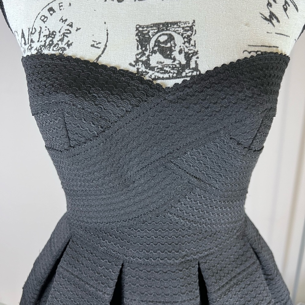 Sans Souci Strapless Bandage Mini Dress With Sweetheart Neckline Size XS - Picture 2 of 4